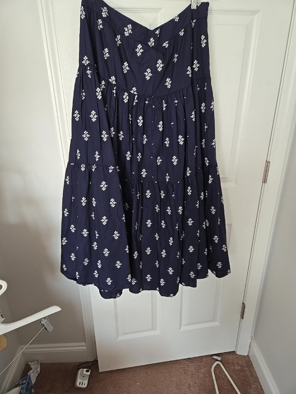 Ann Taylor Factory Gently Used  Navy White Print Tiered Maxi Skirt - SZ 14